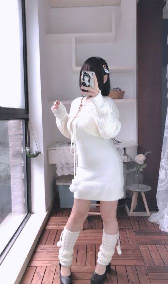 天堂av美女全裸在线观看_BD英语在线手机播放