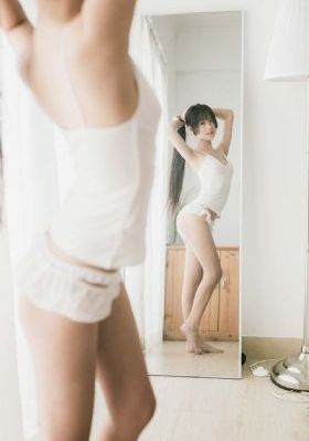 在色情游戏里被迫直播高c_蓝光高清全集免费观看