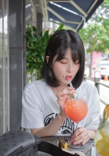 花城谢怜下面夹玩具出门_BD英语在线观看