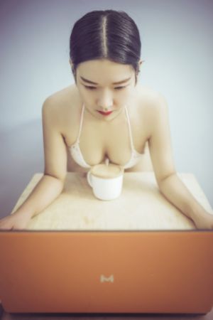 打屁股女隐私从白打到红_BD国语韩国电影在线观看