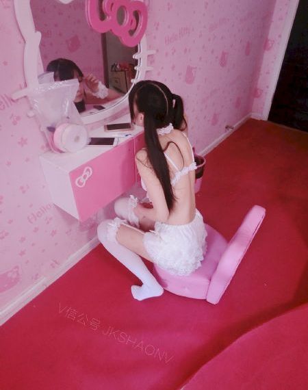 秘书～婬辱の教室4在线观看_蓝光电影在线观看