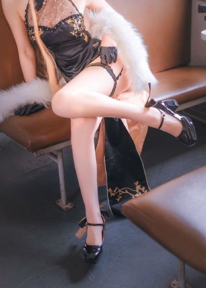 欧美丰满熟妇BBBBBB公交车_DVD在线播放