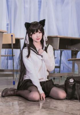 地铁蓝衣女_国语迅雷下载