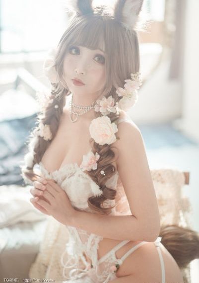 和女友闺蜜疯狂做爰_超清超清免费观看