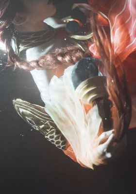 亚洲女人湿漉漉牝户_高清完整版BD